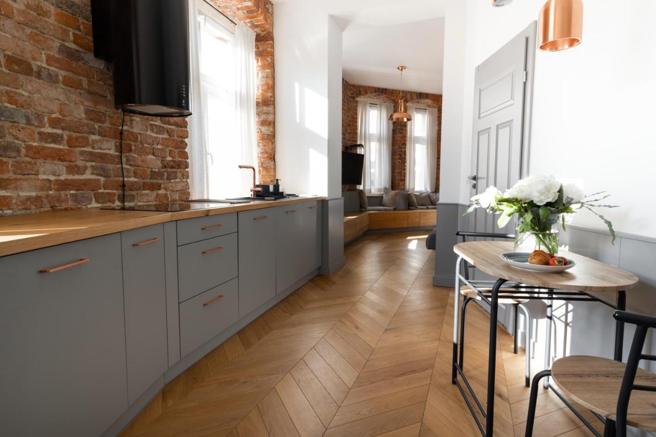 Central Apartamenty イェレニャ・グーラ エクステリア 写真